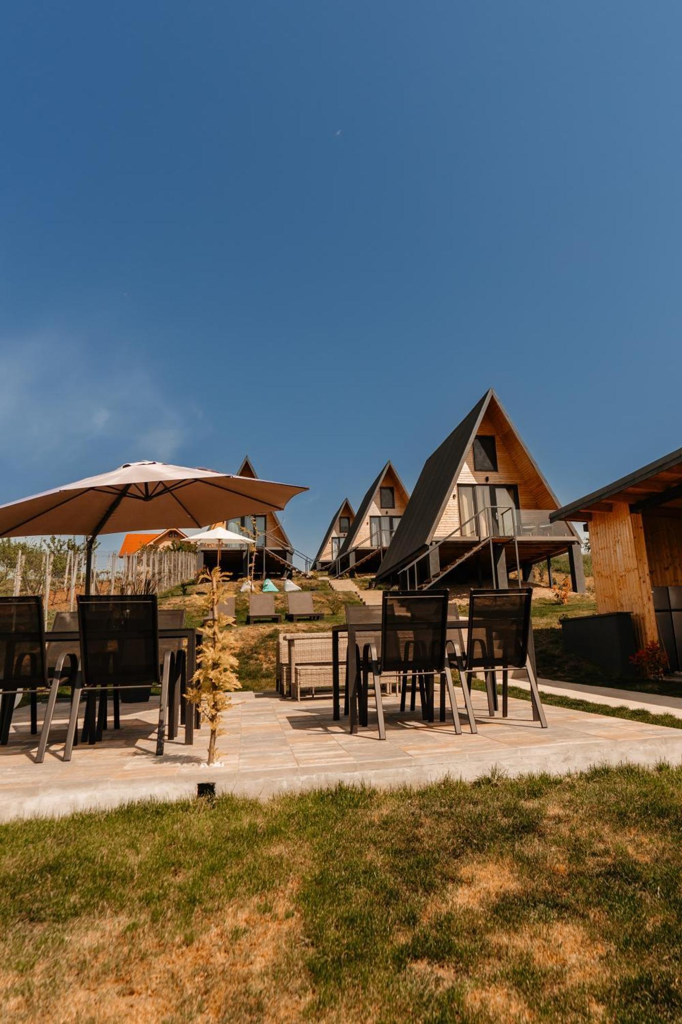 Cavo Village- Cabins Rental Baile 1 Mai Rontau Exteriör bild