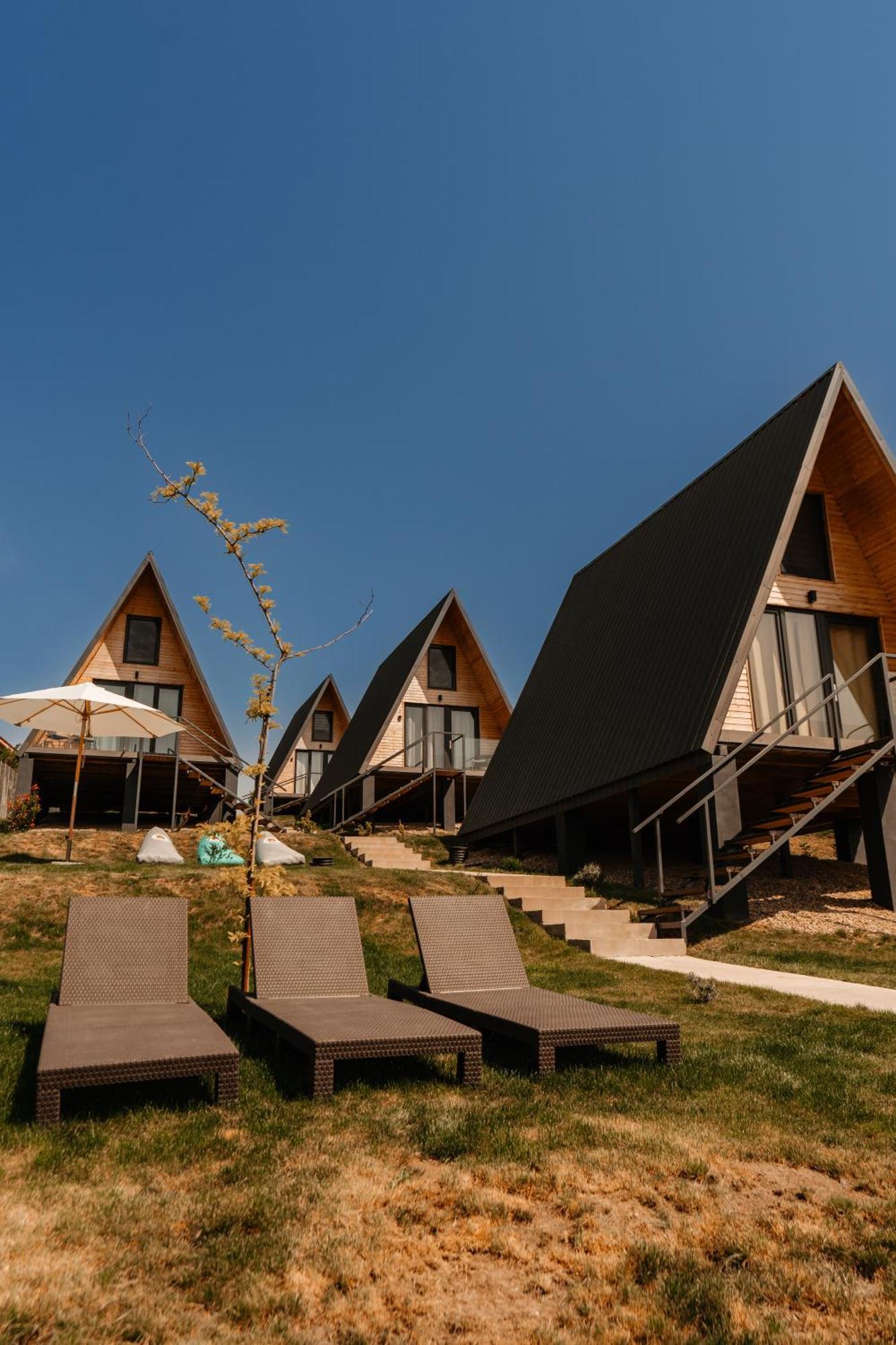 Cavo Village- Cabins Rental Baile 1 Mai Rontau Exteriör bild